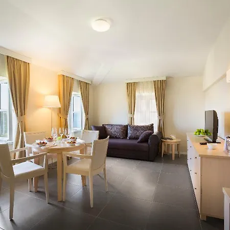 Lejlighed Belvedere - By Liburnia & *